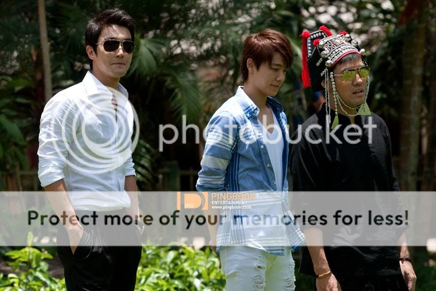 Siwon and Donghae at Woody Talk :) 1